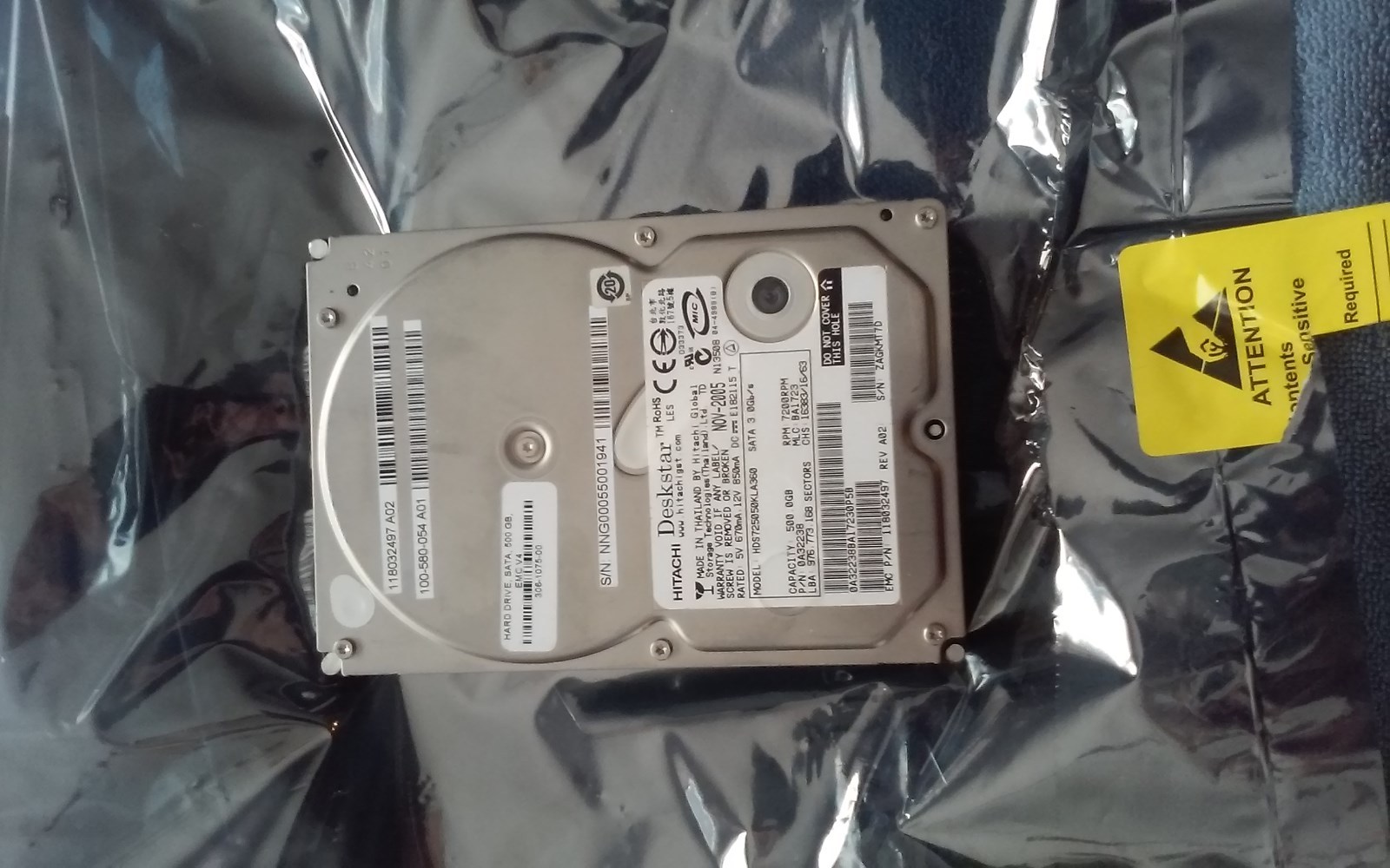 •	HITACHI HDS725050KLA360 500GB SATA HARD DRIVE P/N:0A32238 MLC:BA1723 
