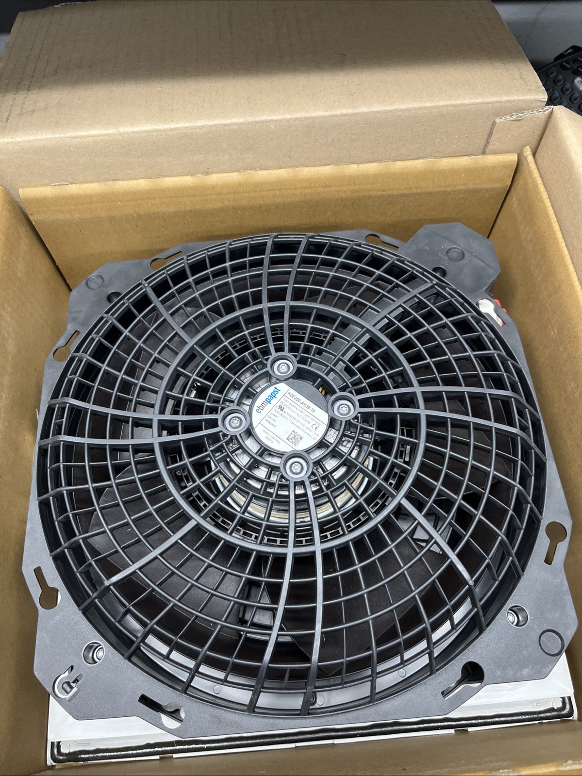 Ebmpapst K2E250-AH38-16 Motor Fan