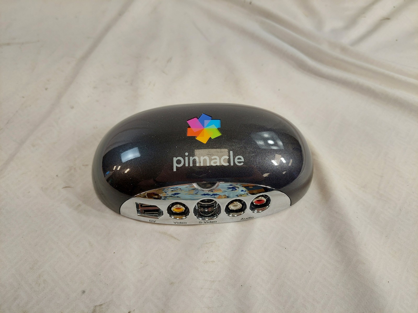 Pinnacle Systems GMBH 710-USB Studio MovieBox Gamer Video DV Device Only - Works