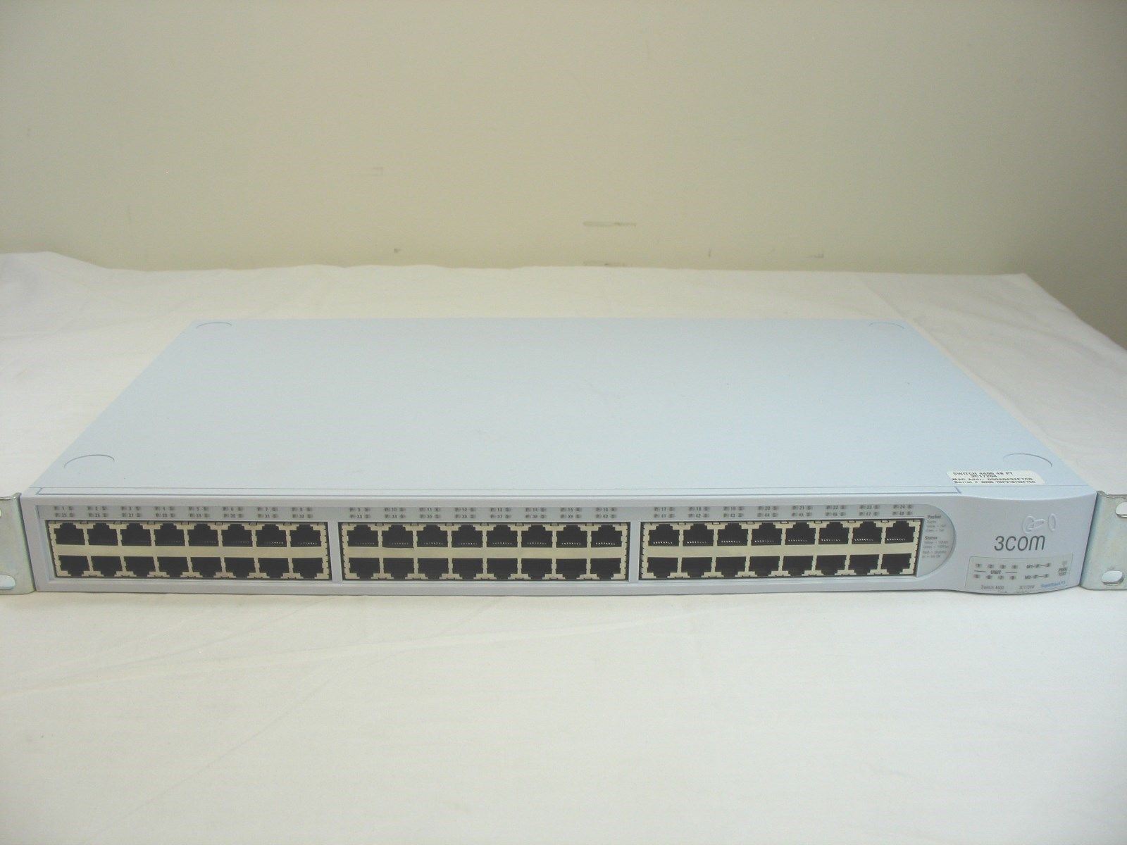 3com 3C17204-US SuperStack 3 Switch 4400 10/100Mbps 48 x RJ45 Incl 3C17220 Module