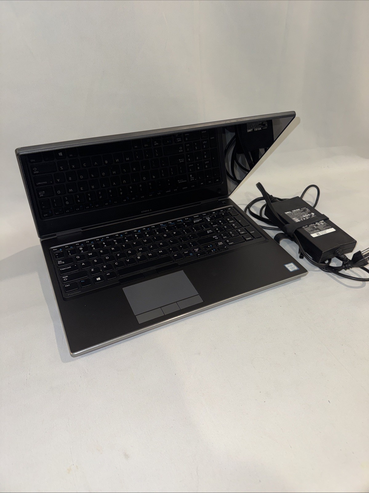Dell Precision 7540 15.6" Touch, i7-9850H, T2000 GPU, 256GB, 32GB RAM, NO OS