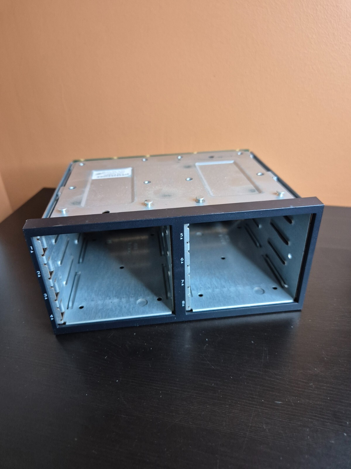HP ProLiant DL380 G6 8-Slot 2.5" HDD Cage 463173-001, 496074-001 without wires