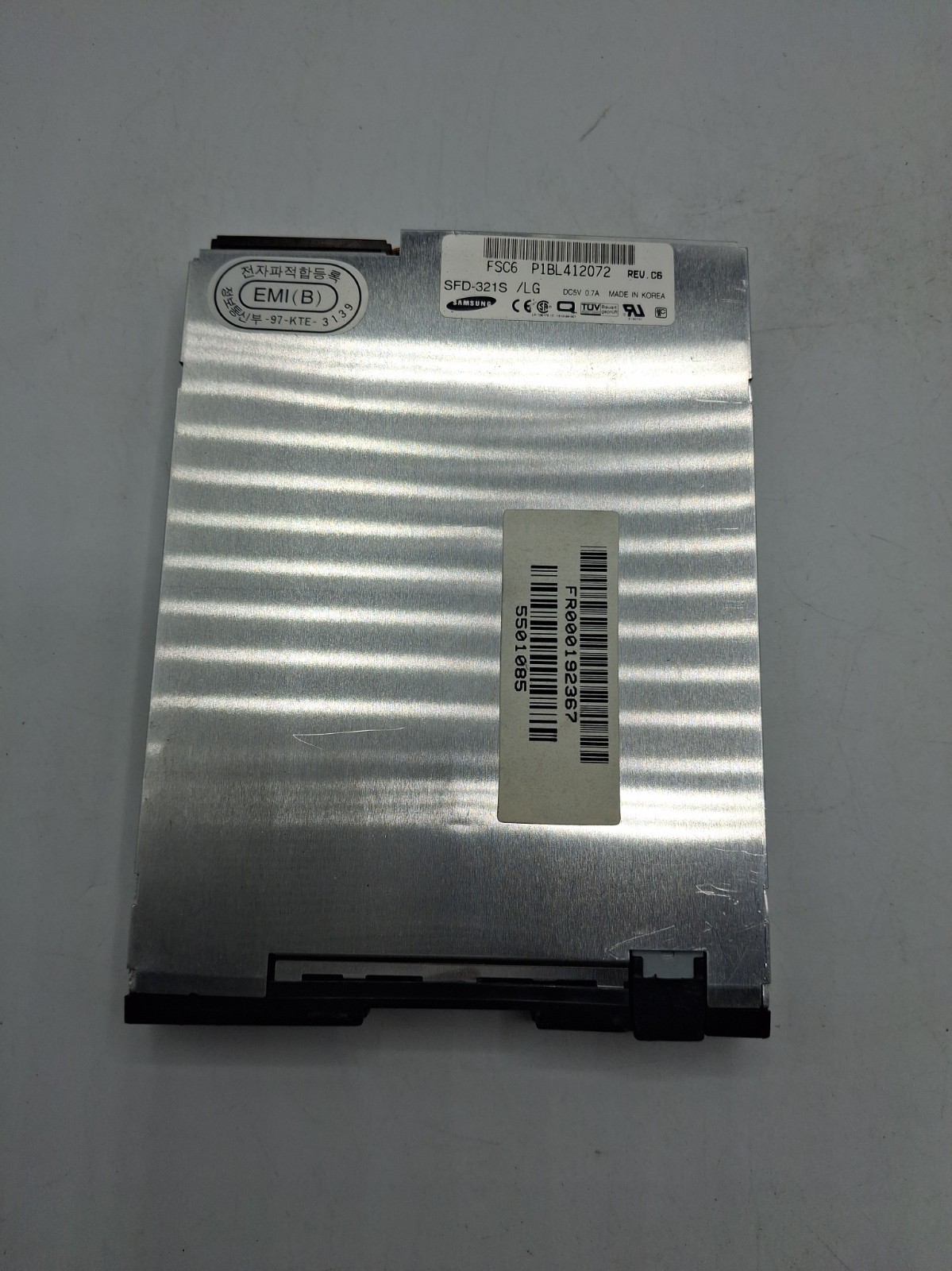 SAMSUNG SFD-321B floppy black faceplate includes caddy
