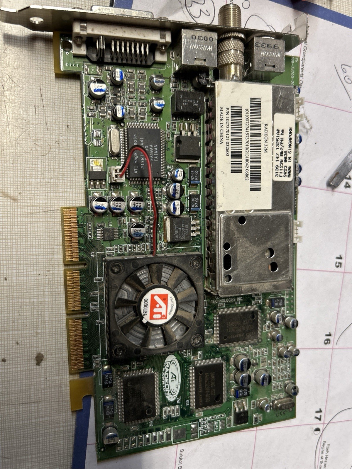 Vintage ATI All-In-Wonder Radeon 32MB AGP Video Graphics Card TV Tuner 109-73700