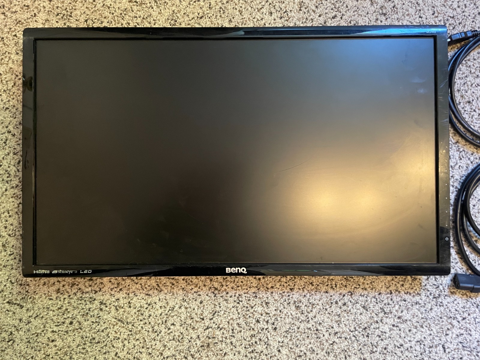 BENQ Monitor - 1920 by 1080 - MODEL GL2460-B/GL2460HM - 50/60Hz. Included cables