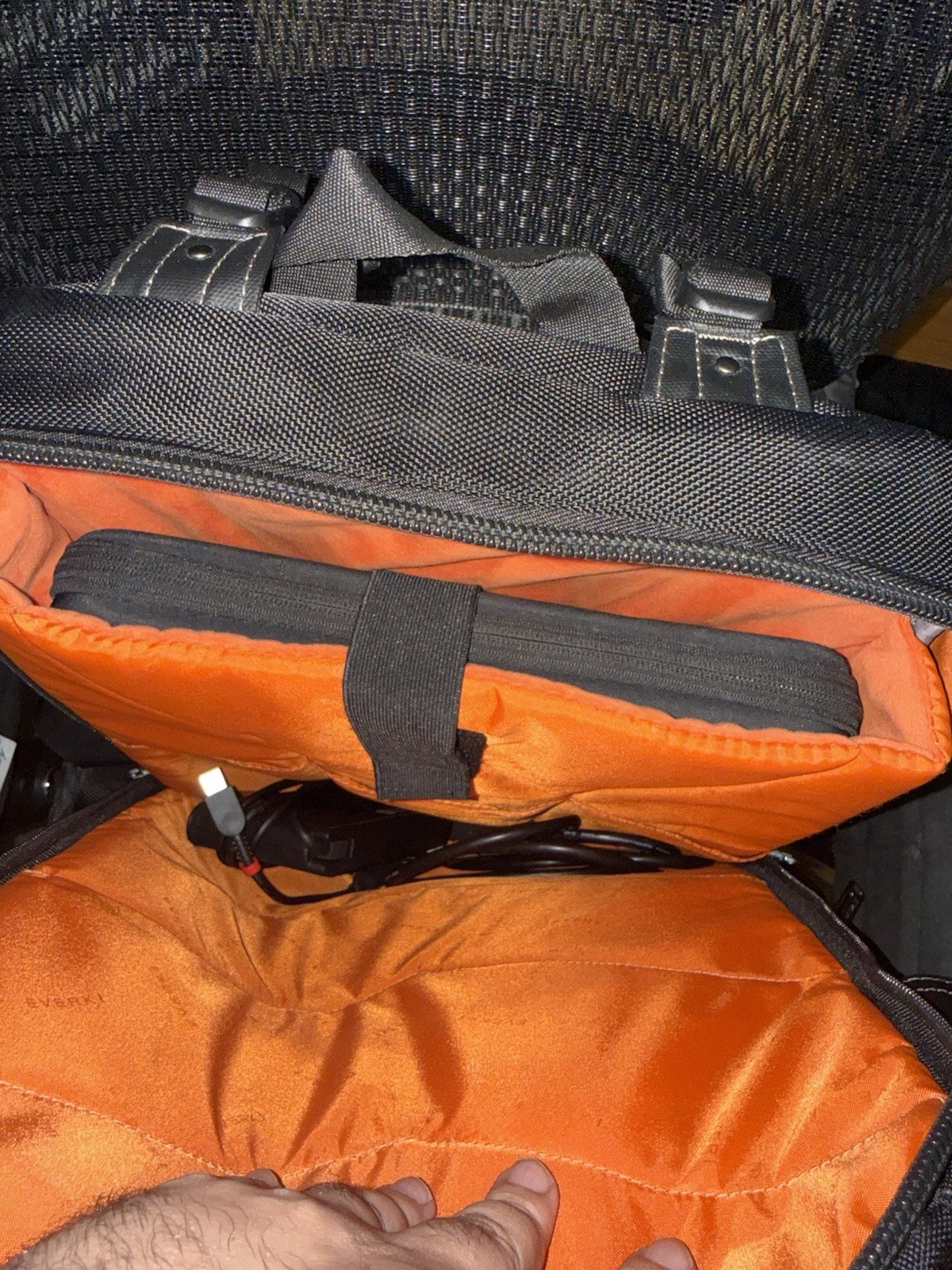 Everki Titan EKP120 Business Travel Laptop Backpack 18.4"