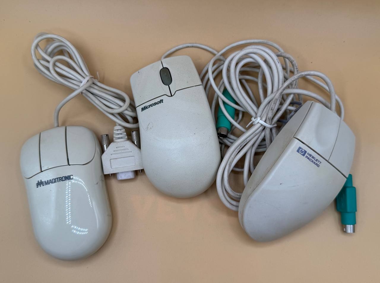 Lot of 3 Vintage Wired Ball Mice Microsoft HP Magitronic PS/2 Serial TC