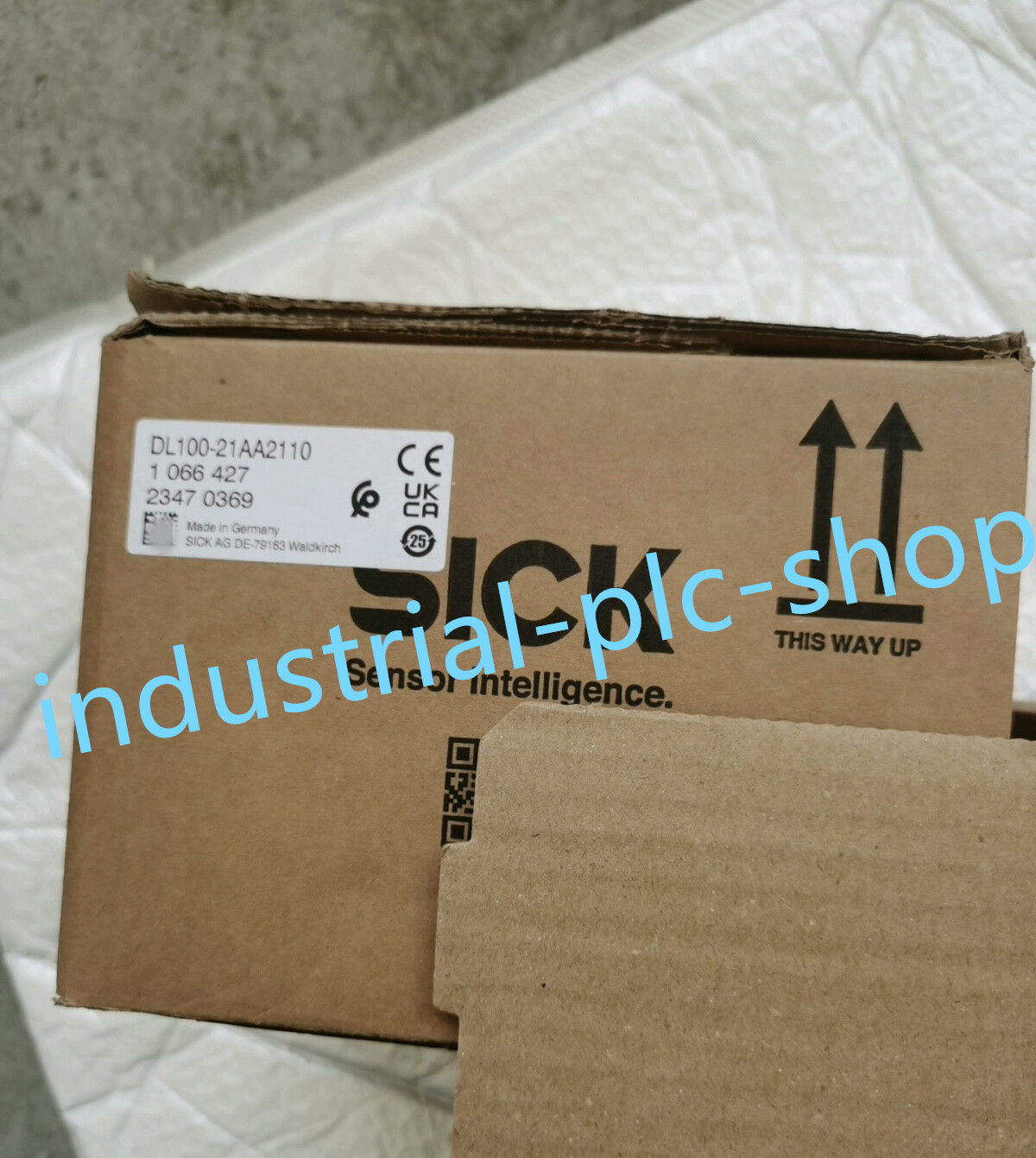 1PC SICK DL100-21AA2110 1066427 brand new transducers Fast air transport