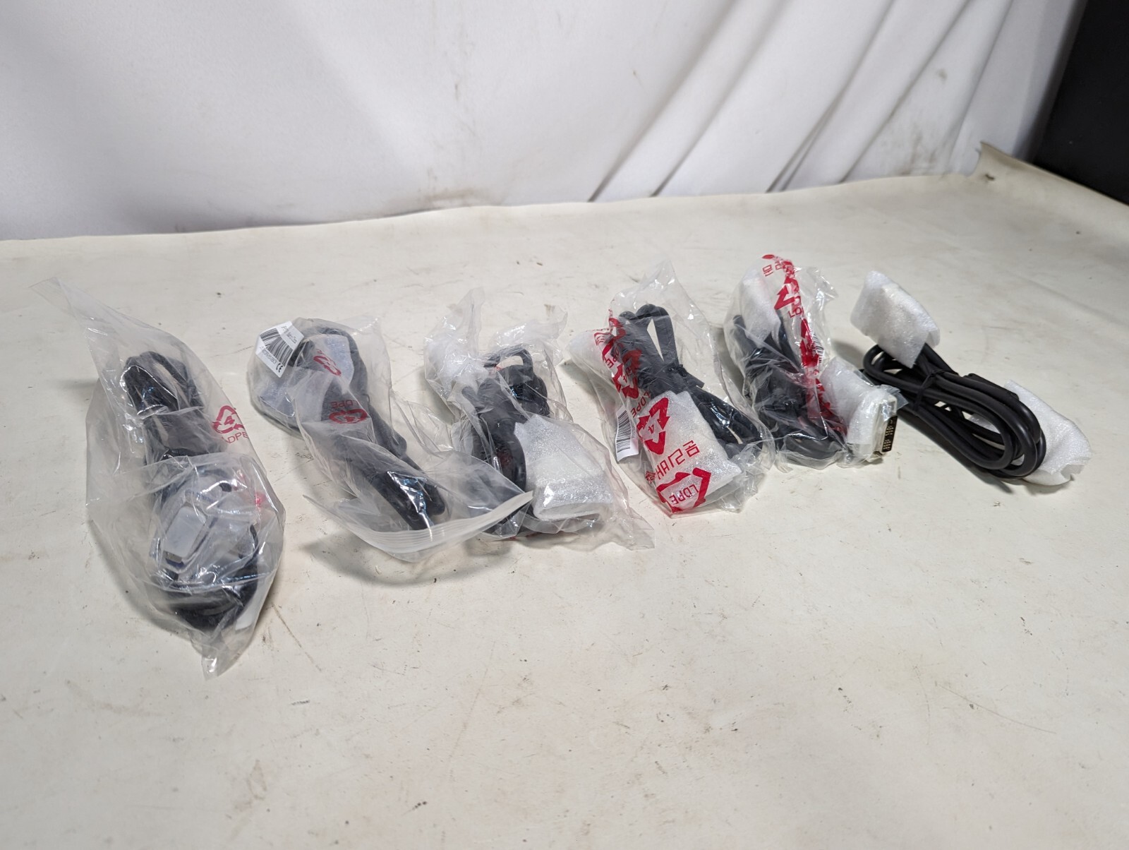 Lot of six Hotron 5313118072F0 DVI cables