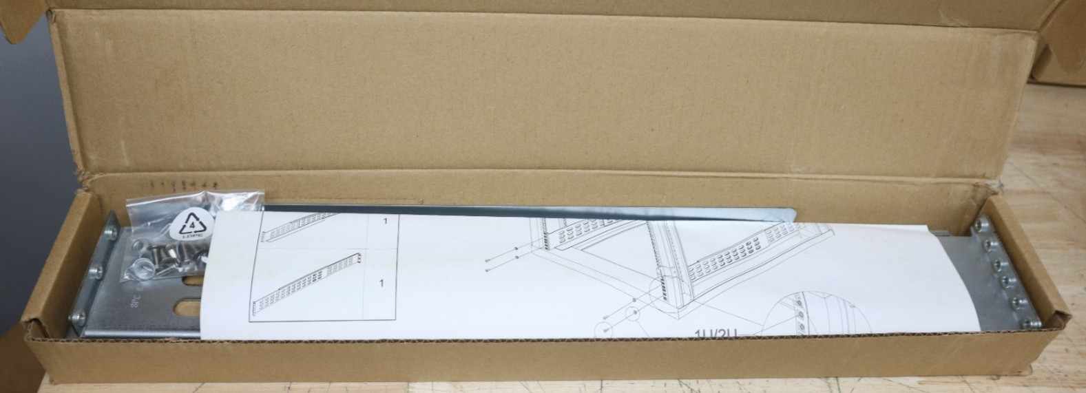 New Open Box APC Model 0M-756G Sliding Rail Kit Smart UPS 4-Post Rackmount 2200