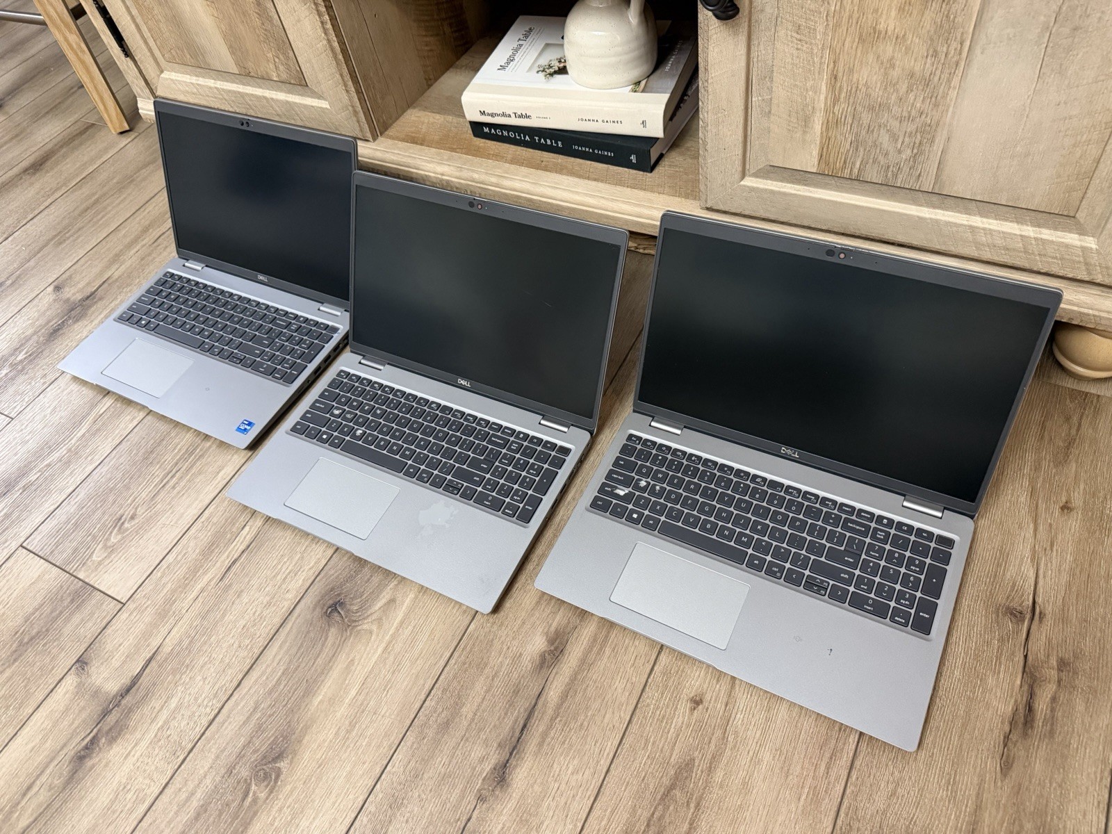 (LOT OF 3) Dell Latitude 5520 i7 11th Gen (NO RAM, NO SSD, NO OS) UNTESTED