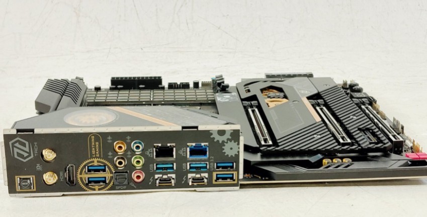 ASRock Z690 Taichi DDR5 6400MHz LGA1700 ATX Motherboard