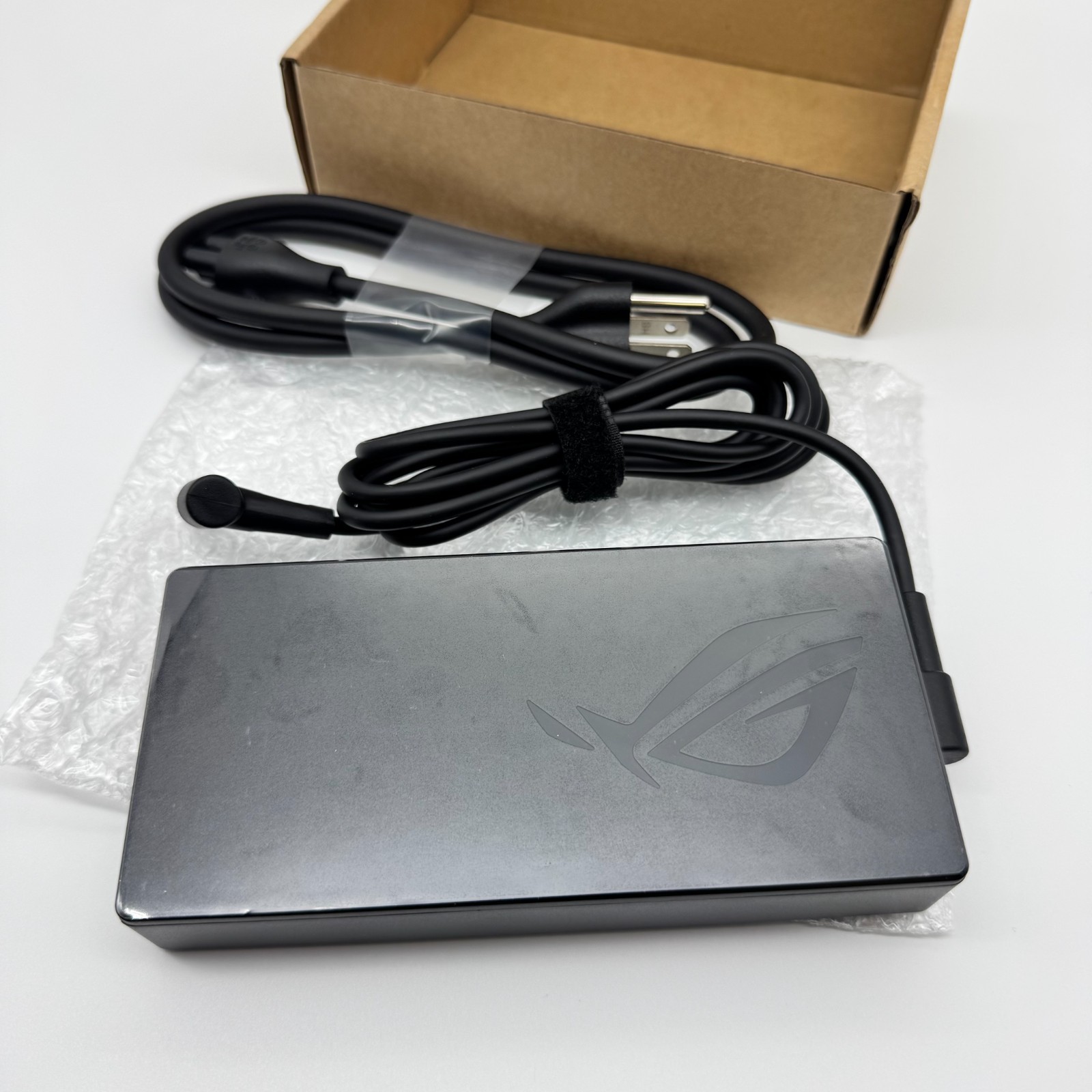 Genuine ASUS 150W AC Adapter A18-150P1A 20V 7.5A – OEM – NEW Open Box