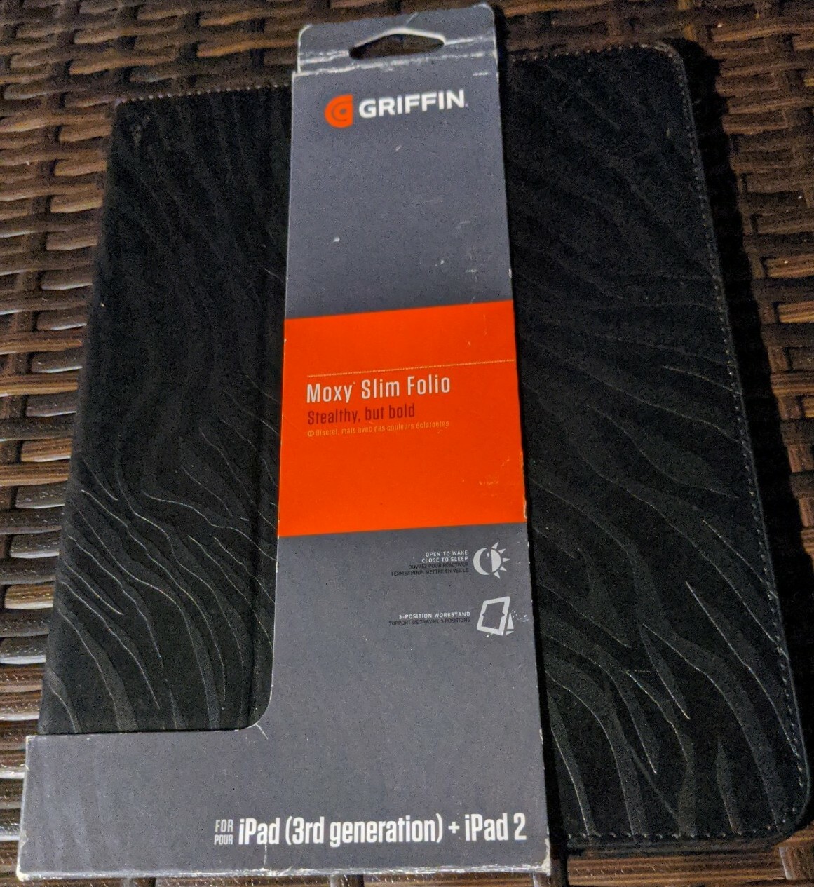 GENUINE GRIFFIN Moxy Zeb Slim Folio Case LEATHER For iPad Gen 3 and iPad 2 Black