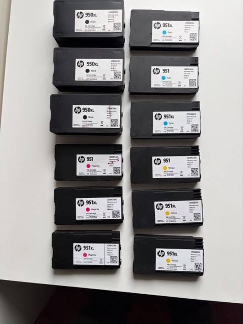 Lot of 12 - Empty Genuine HP 950xl / 951xl Virgin Ink Cartridges