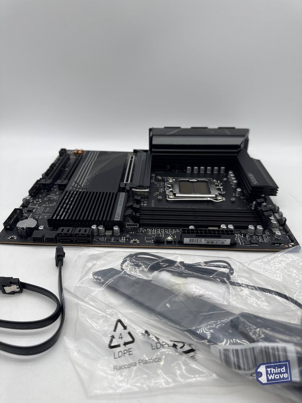 GIGABYTE B650 AORUS ELITE AX AMD AM5 ATX Motherboard DDR5 Ryzen