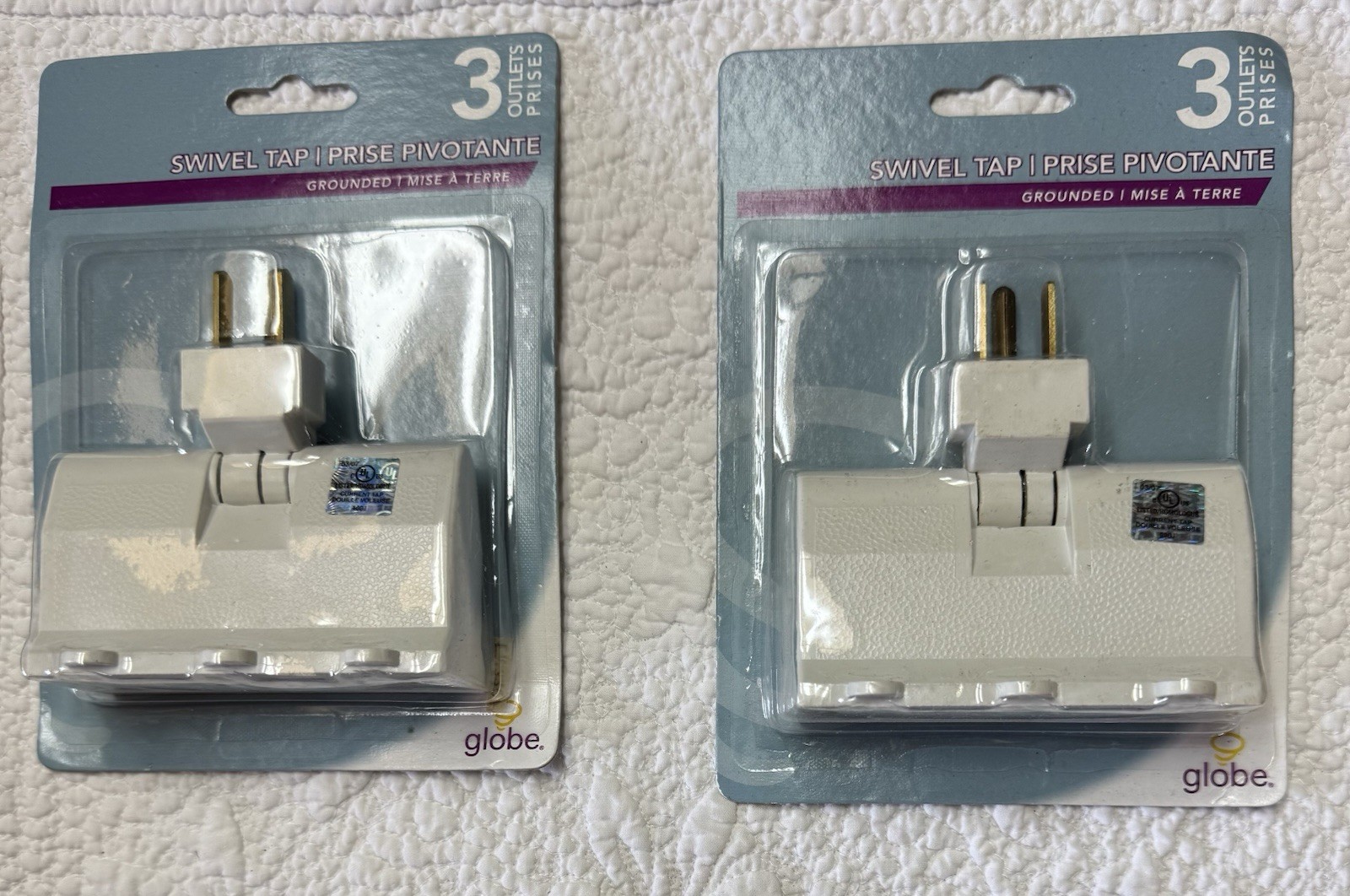 3 Outlet Lateral Swivel Grounded Wall Adapter Tap Globe Lot of 2 NEW