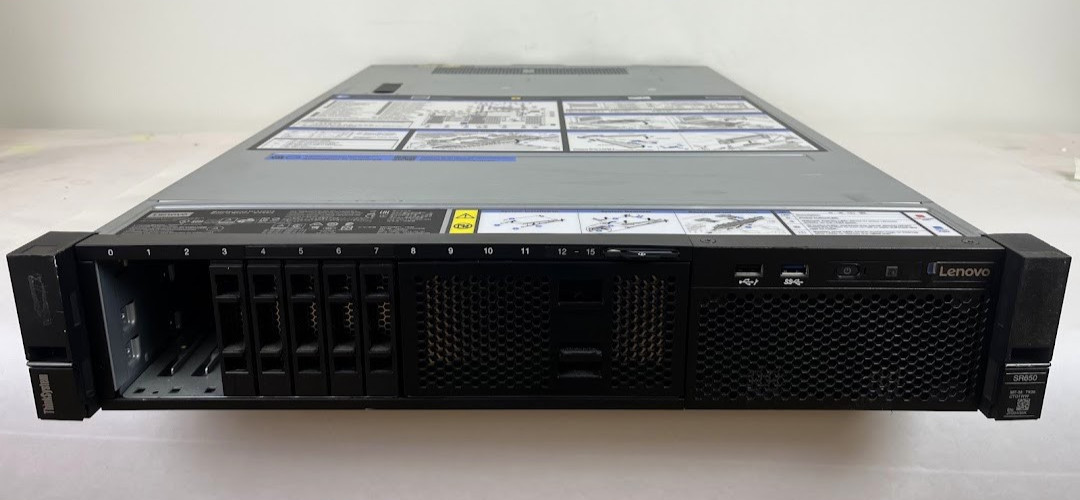 Lenovo ThinkSystem SR650 7X06 2U 8-Bay Server | 2x Xeon Silver 4110 | Barebone