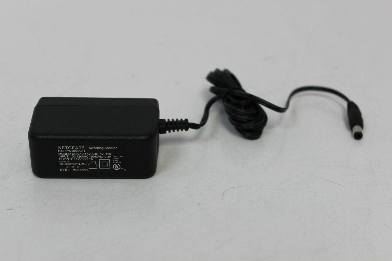 NETGEAR 332-10006-01 DSA-12R-12 SWITCHING ADAPTER 100-120VAC