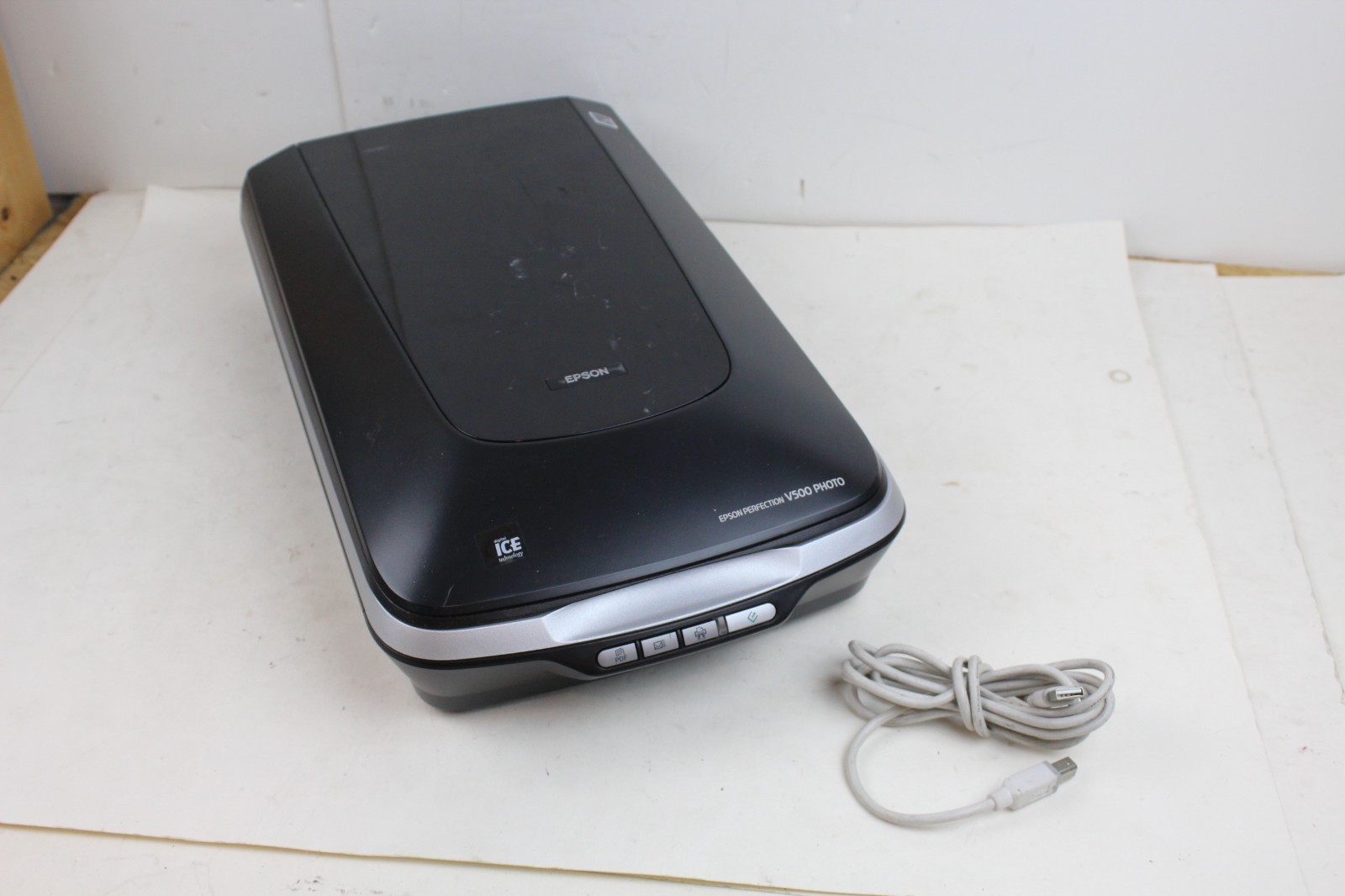 Epson Perfection V500 Photo | Flatbed Scanner NO AC CABLE
