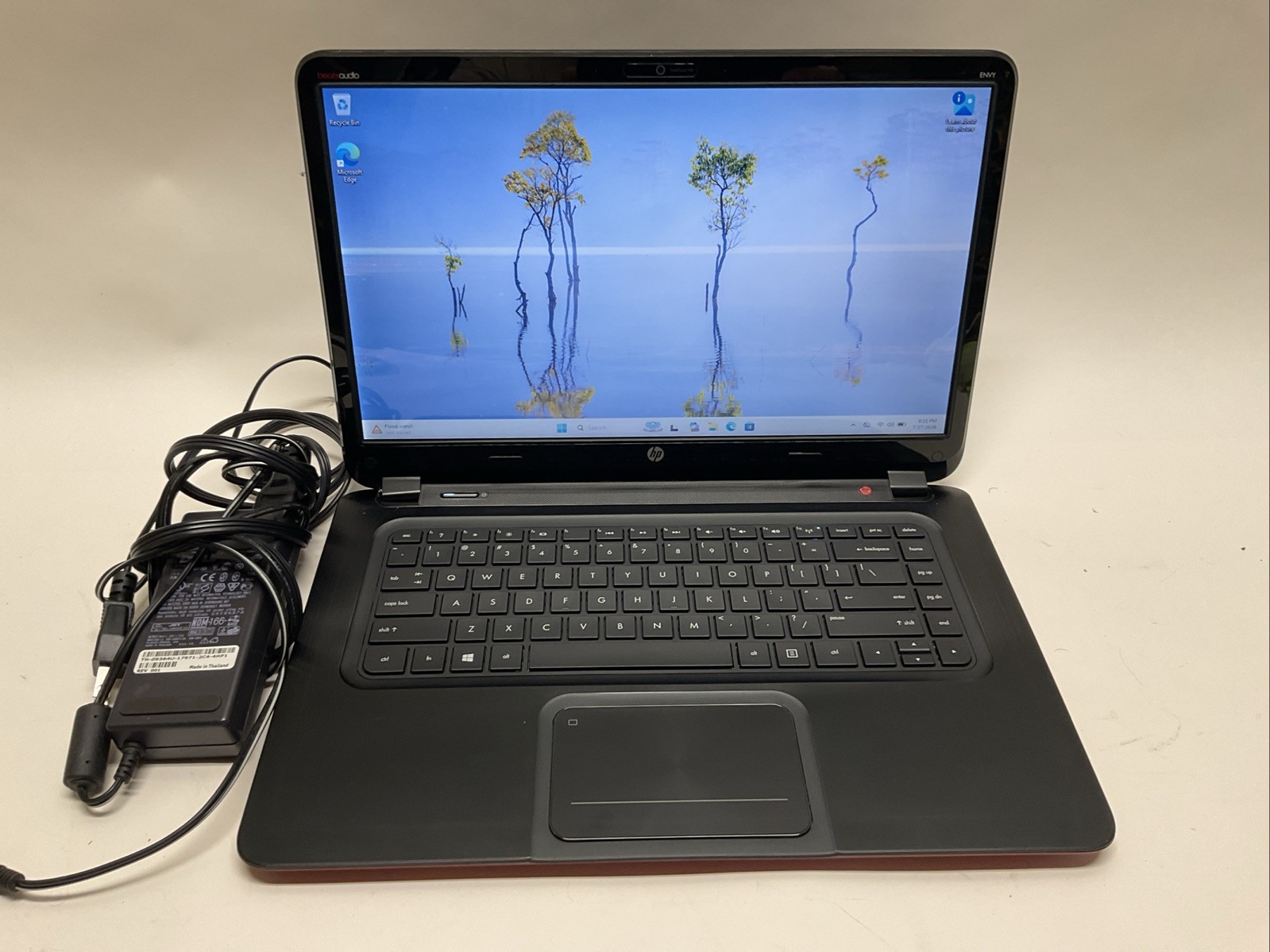 HP Envy Sleekbook 6 CPU i5 1.70GHz RAM 8GB SSD 512GB Windows 11 Pro New Battery