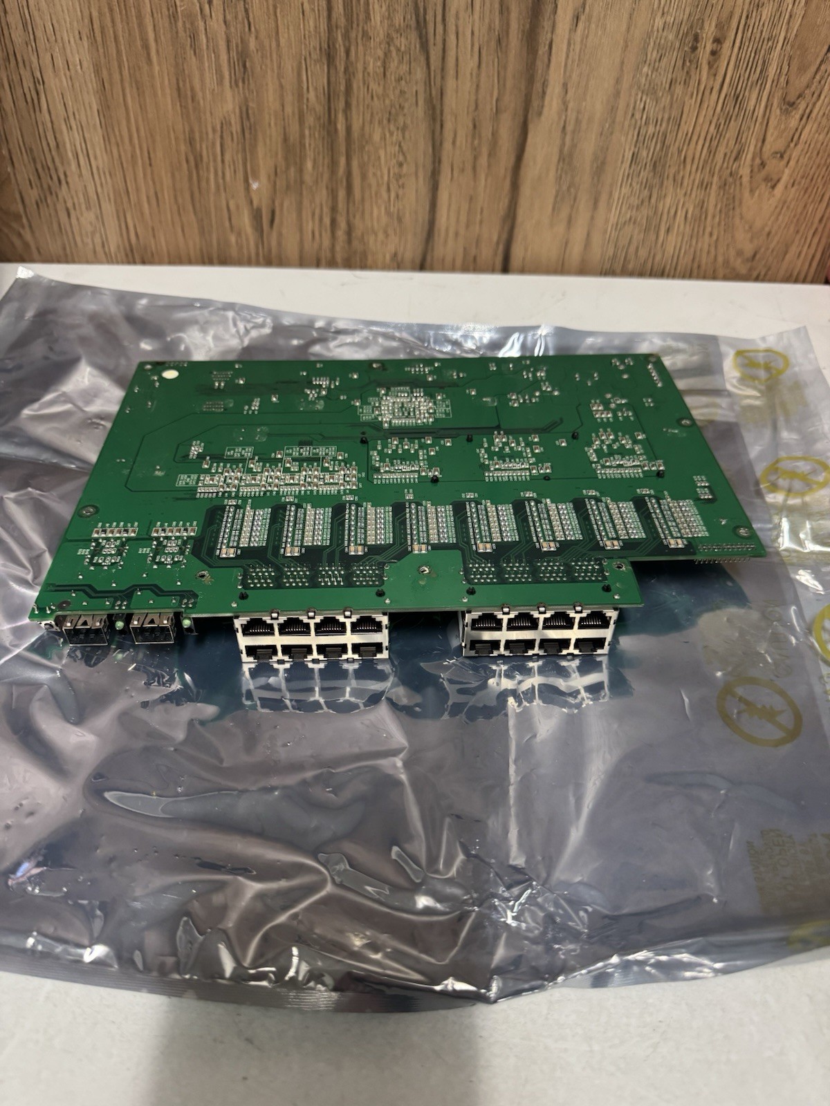 Netgear GS716T Switch Board PCB 16 Port Gigabit For Parts AS-IS