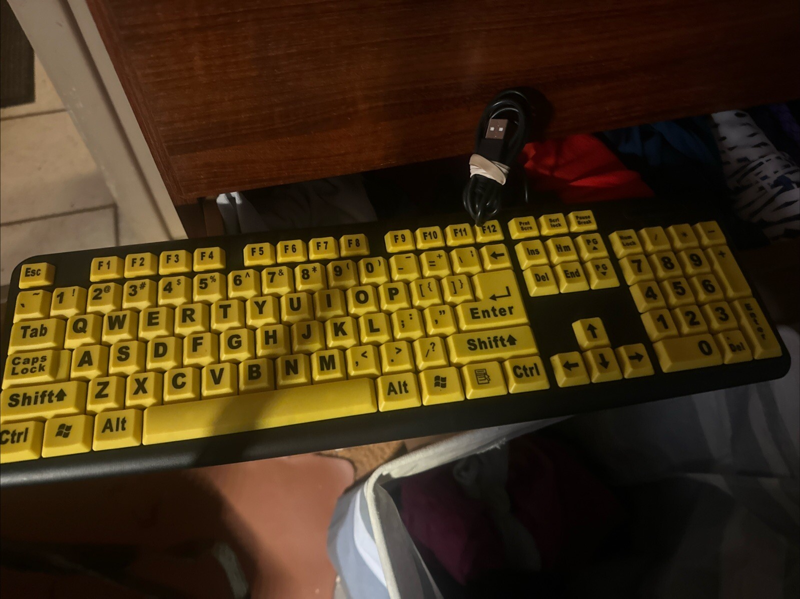 Easy EZ EYES Large Print USB Keyboard PC & MAC 4x Larger Letters (As Seen on TV)