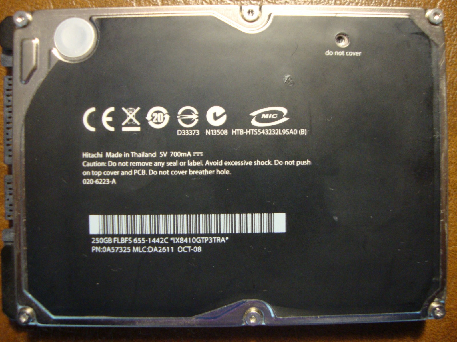 Hitachi HTS543232L9SA0 (B) PN:0A57325 MLC:DA2611 Apple#655-1442C 250gb Sata HDD