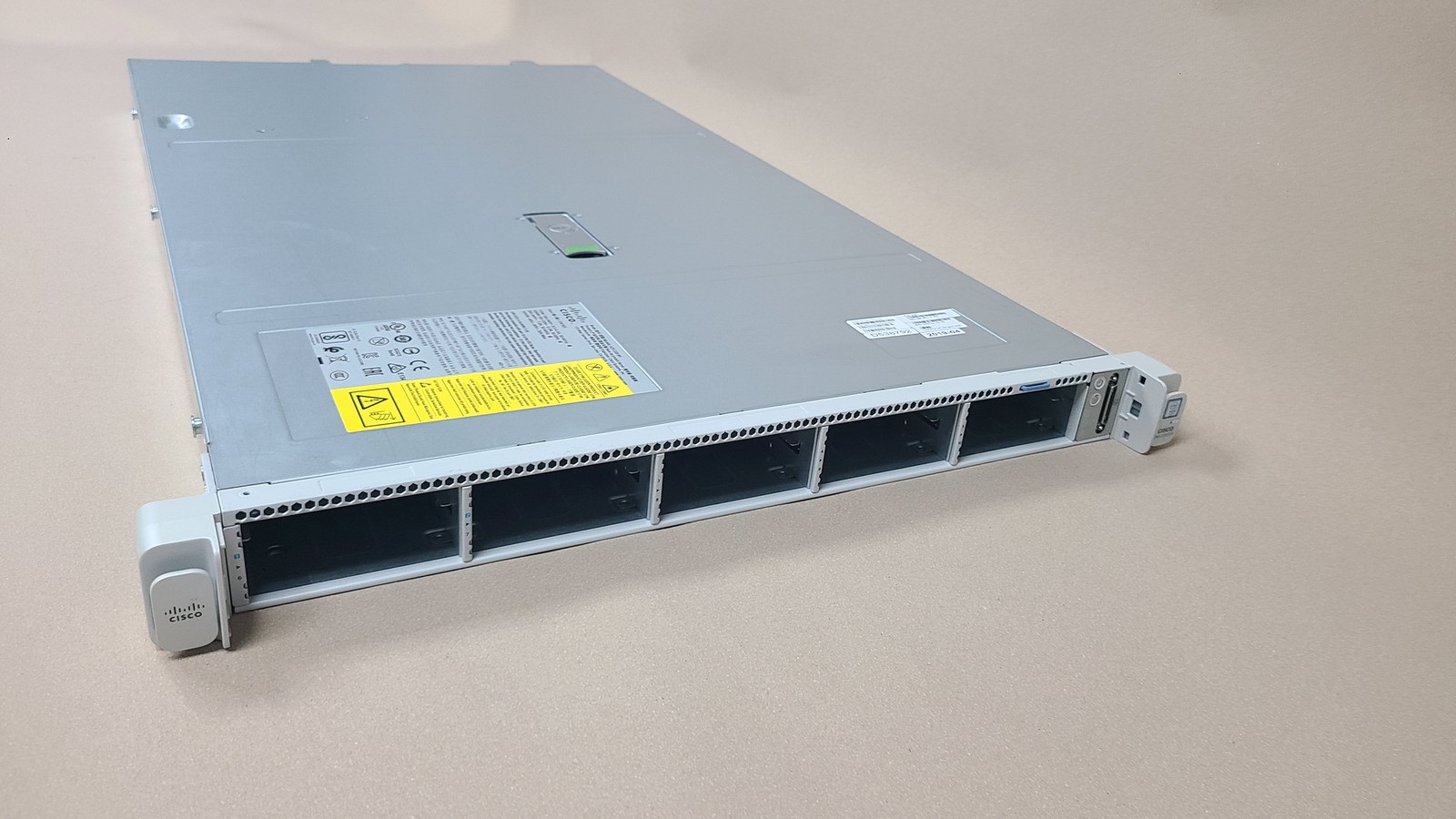 Cisco UCS C220 M5 1U Rack Server Dual 770W PSU PN: 74-105774-02