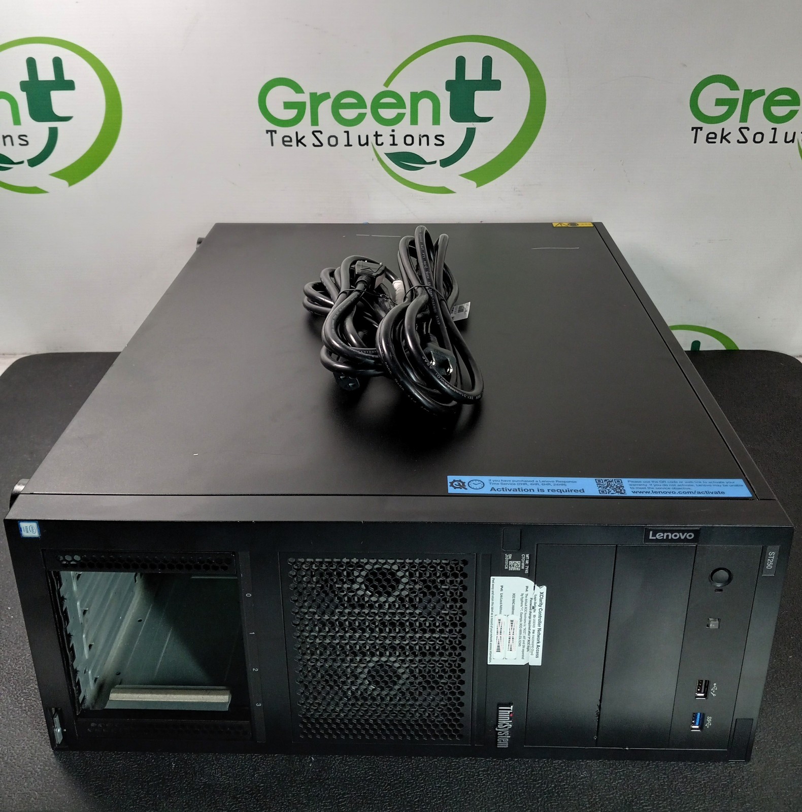Lenovo ThinkSystem ST250 4-Bay 3.5" Xeon E-2234 3.6GHz 32GB 530-8i Server 2x PSU