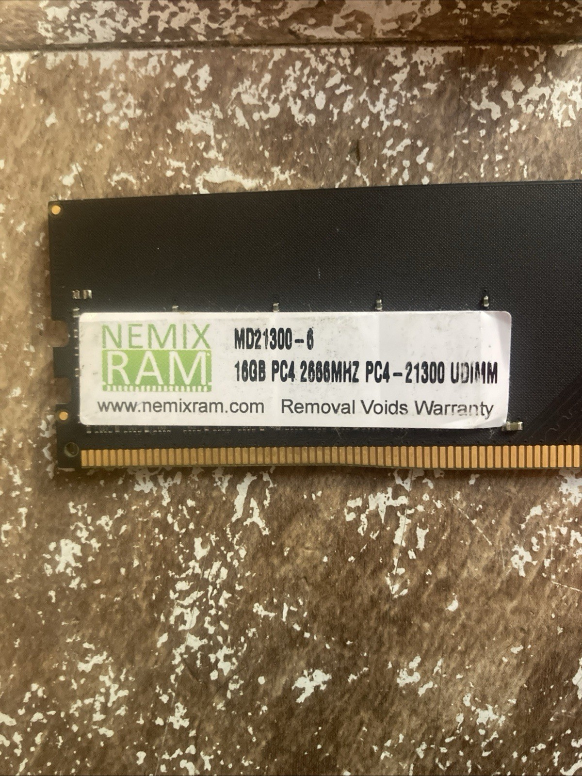 NEMIX RAM  MD21300-16 16GB DDR4 2666MHZ. UDIMM