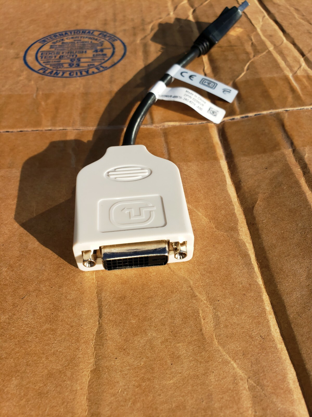 + DisplayPort to DVI-D Adapters DP/N 023NVR CN-023NVR