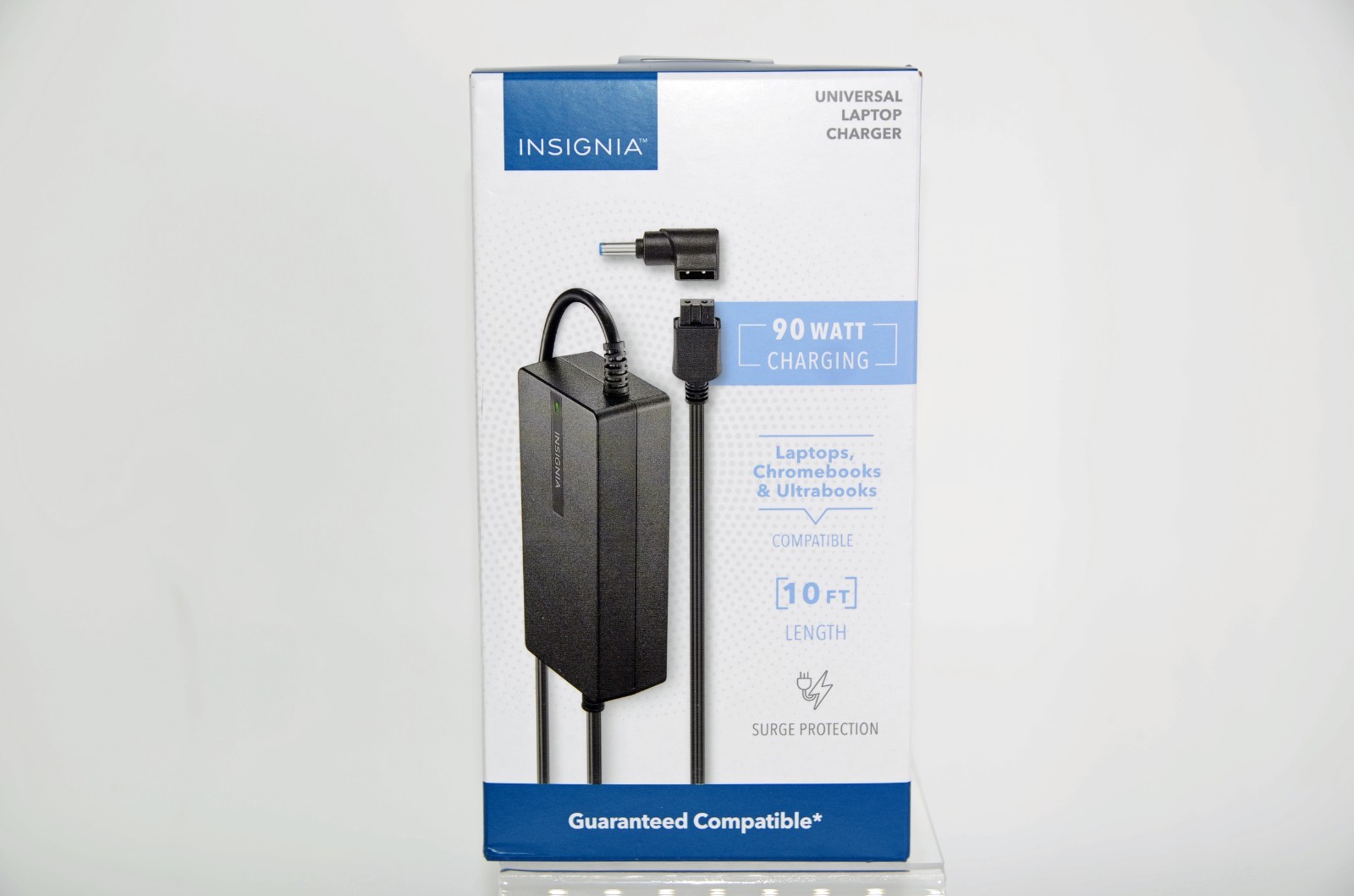 Insignia - Universal 90W Laptop Charger - Black NEW