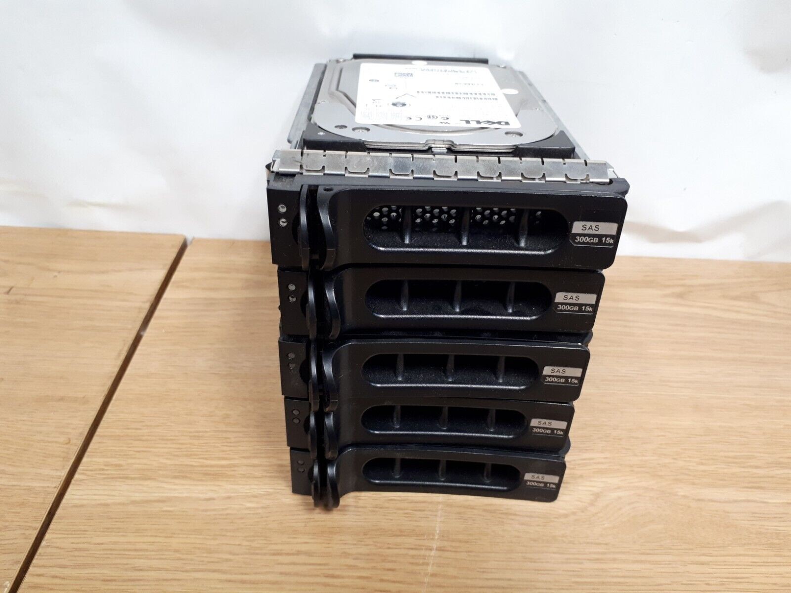 $ 5x Fujitsu Dell MBA3300RC 300 GB 3.5 in SAS Enterprise Hard Drive
