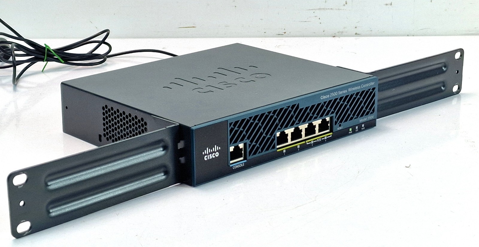 Cisco 2500 2504 Wireless WiFi Wi-Fi Controller AIR-CT2504-K9 PoE Rack with PSU