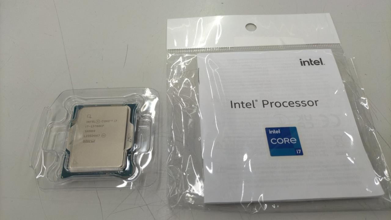 INTEL I7-13700KF CPU