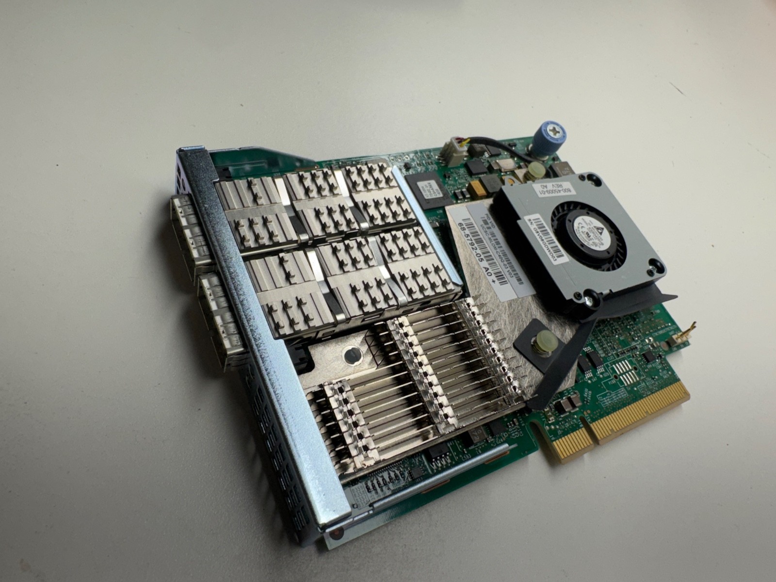 CISCO VIRTUAL INTERFACE CARD (VIC) 1387 2-PORT 40GB QSFP - UCSC-MLOM-C40Q-03