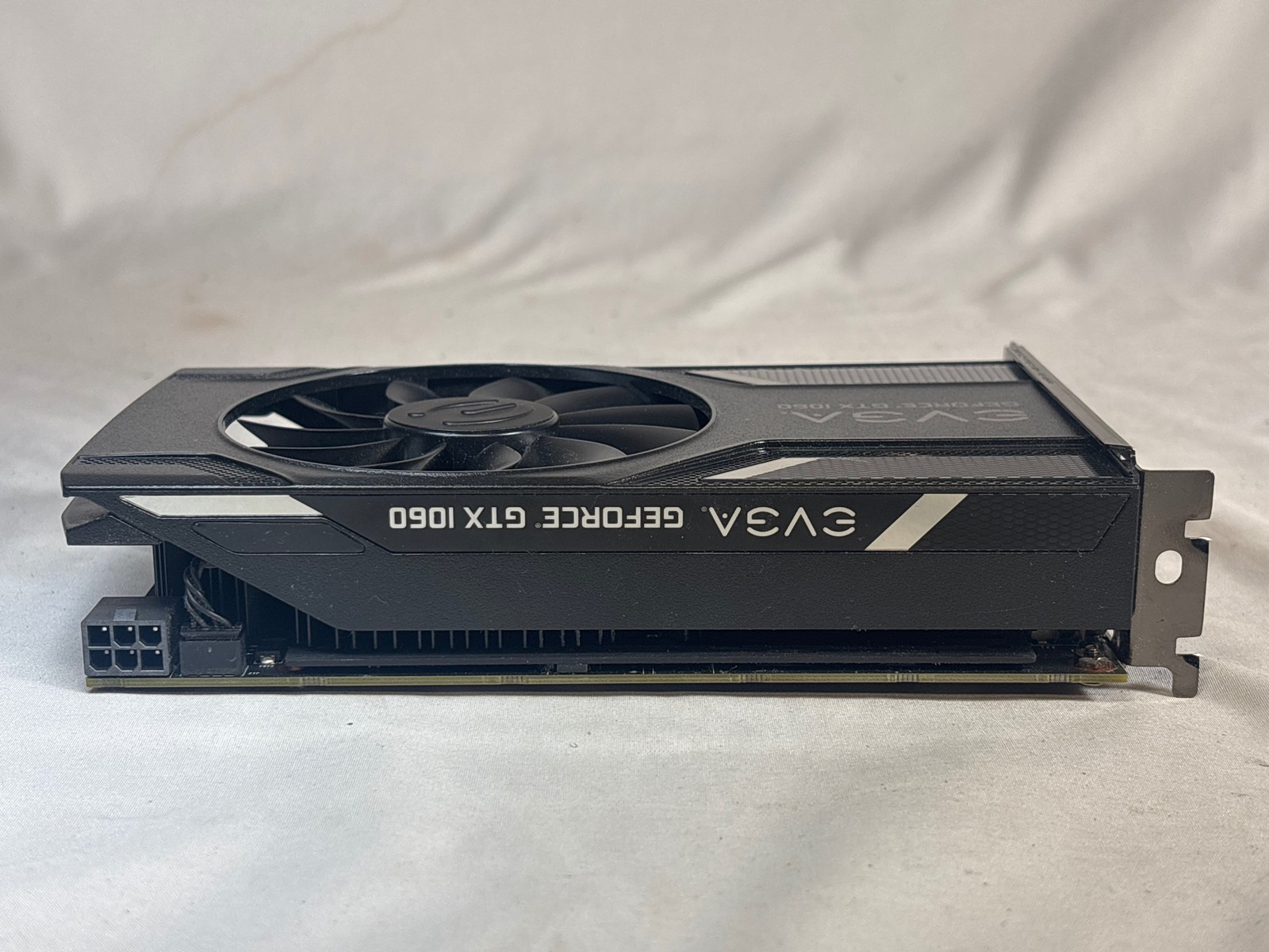 EVGA GeForce GTX 1060 6GB GDDR5 Graphics Card 06G-P4-6161-KR