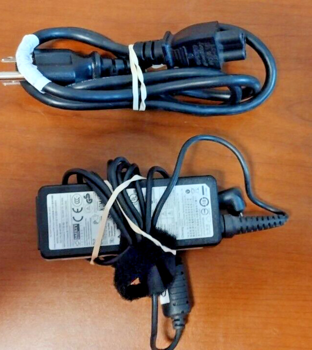 GENUINE OEM SAMSUNG Chromebook XE303C12 AC Adapter (A12-040N1A) - TESTED