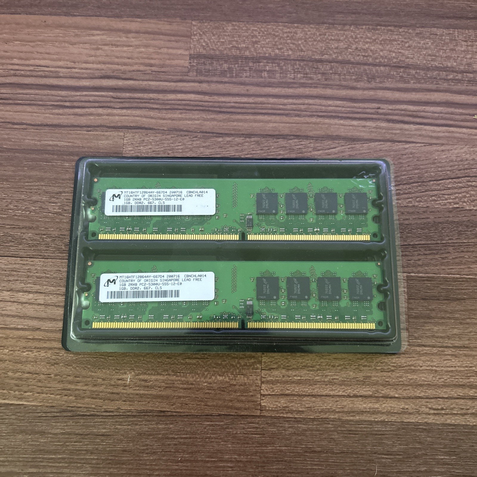 2 GB (2x1GB) Micron DDR2 PC2- 4200U-MT16HTF12864AY-53ED4 - Desktop RAM - Tested