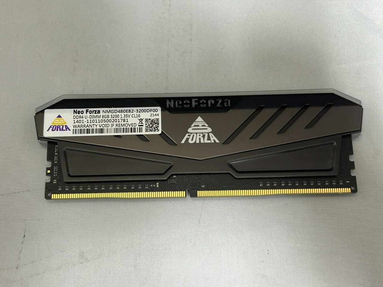 NEO FORZA RBG 8GB DDR4 Ram U-DIMM 3200 1.35V NMGD480E82-3200DF00 great deal 