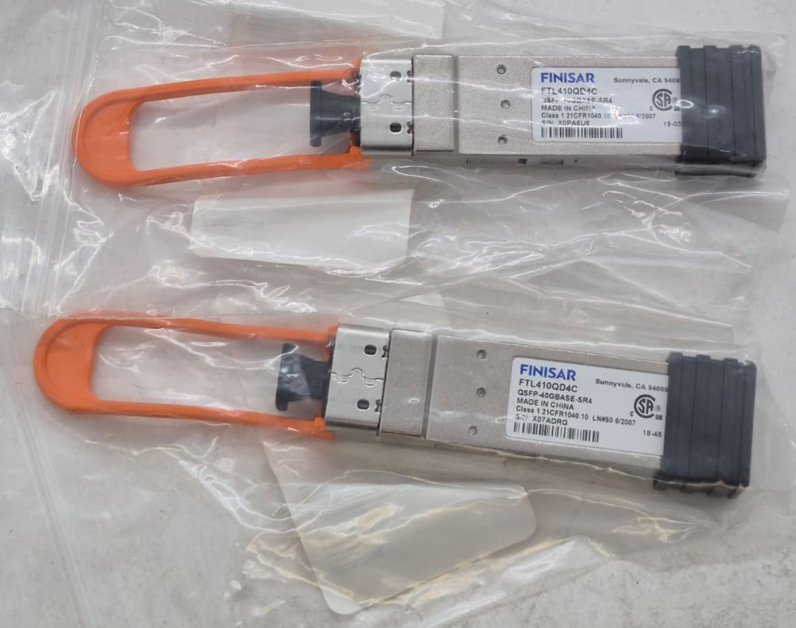 Lot of 2 Finisar FTL410QD4C 40Gb QSFP-40GBASE-SR4 Optical Transceiver