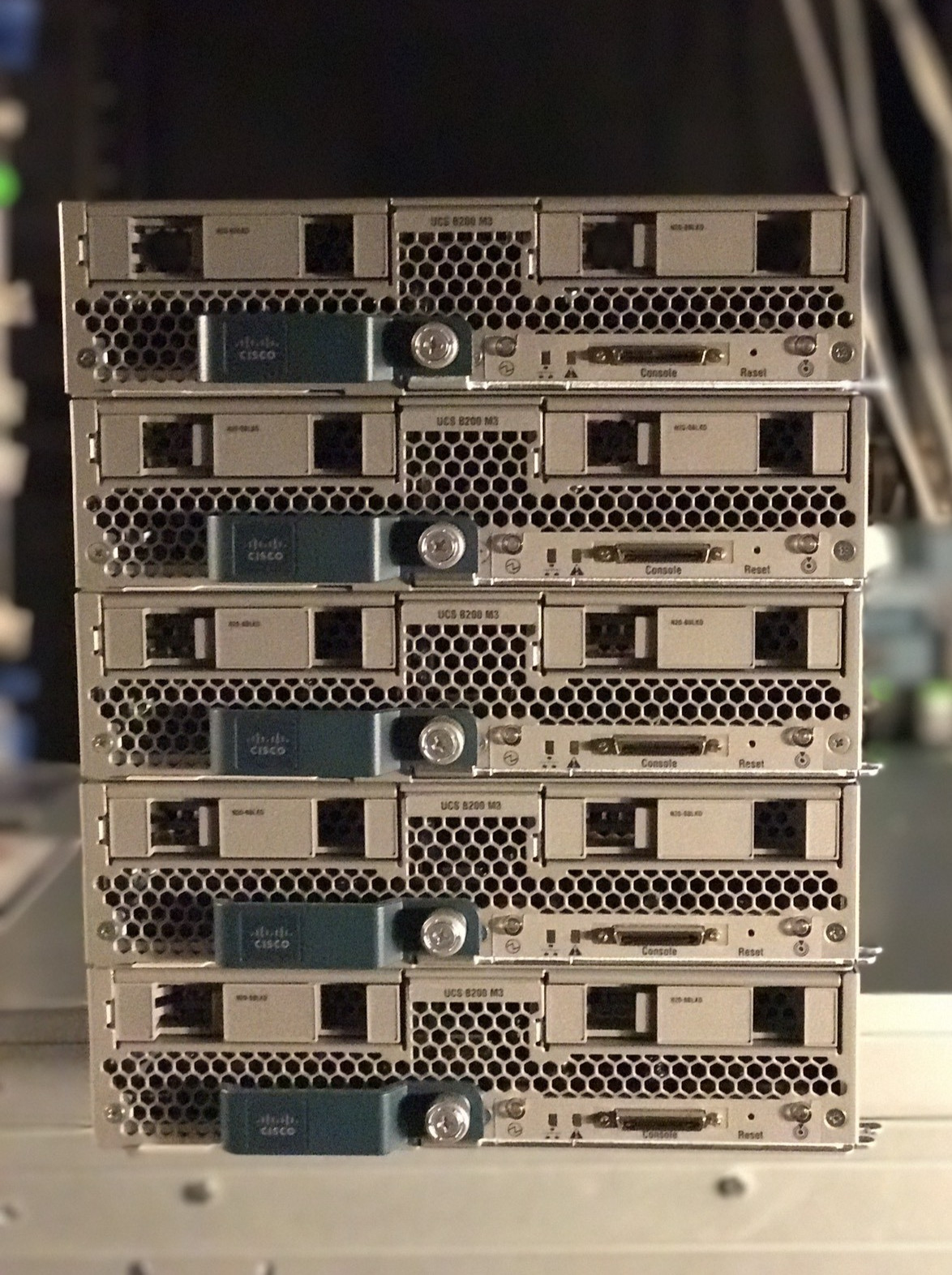 Cisco B200 M3 Two E5-2690 16x 16GB=256GB Ram Blade Server VIC1240 2x 300GB 10K