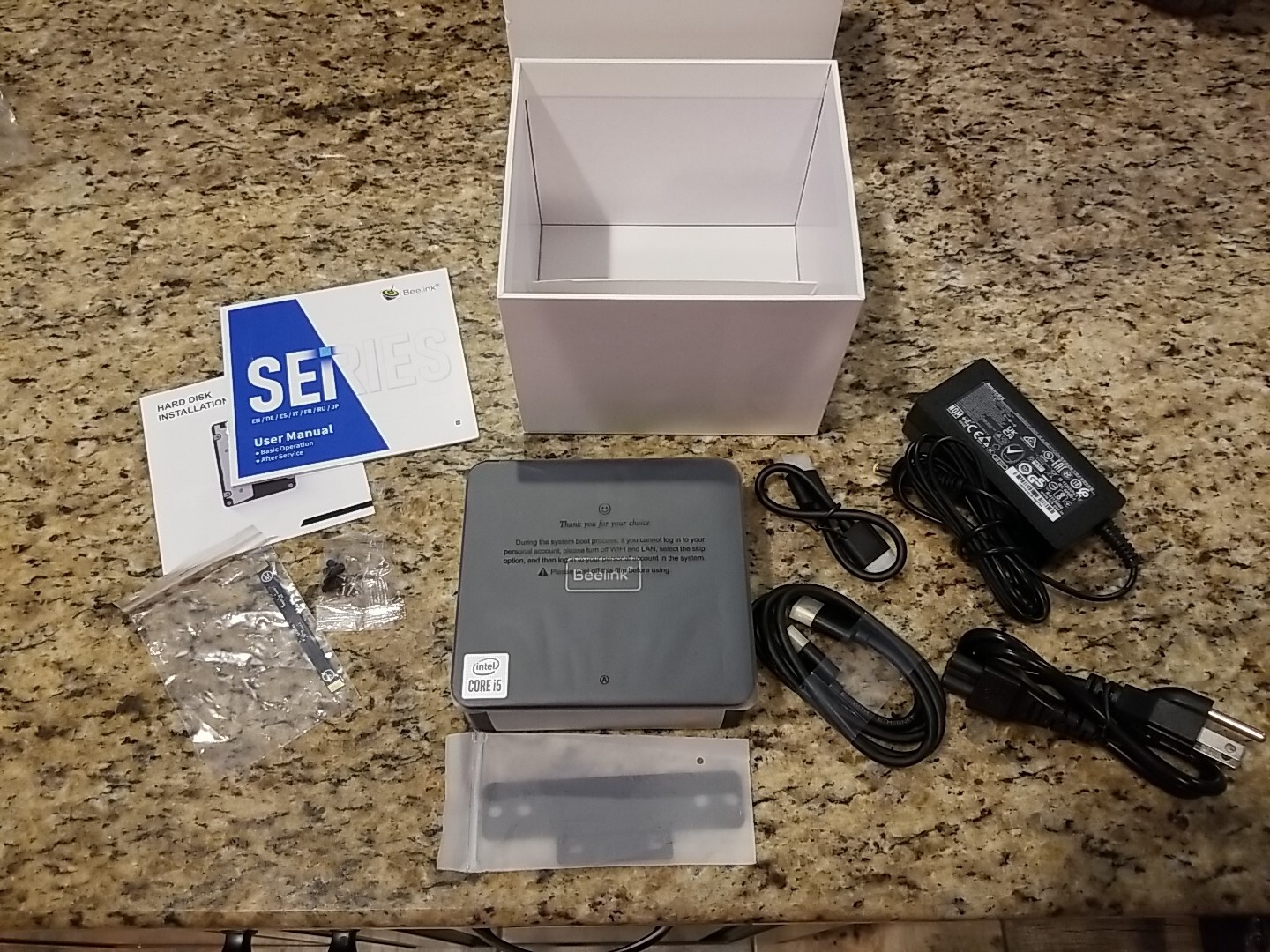 Beelink SEi10 Mini PC, Intel i5-1035G7 PCIe3.0 SSD, Dual Type-C Ports Desktop PC
