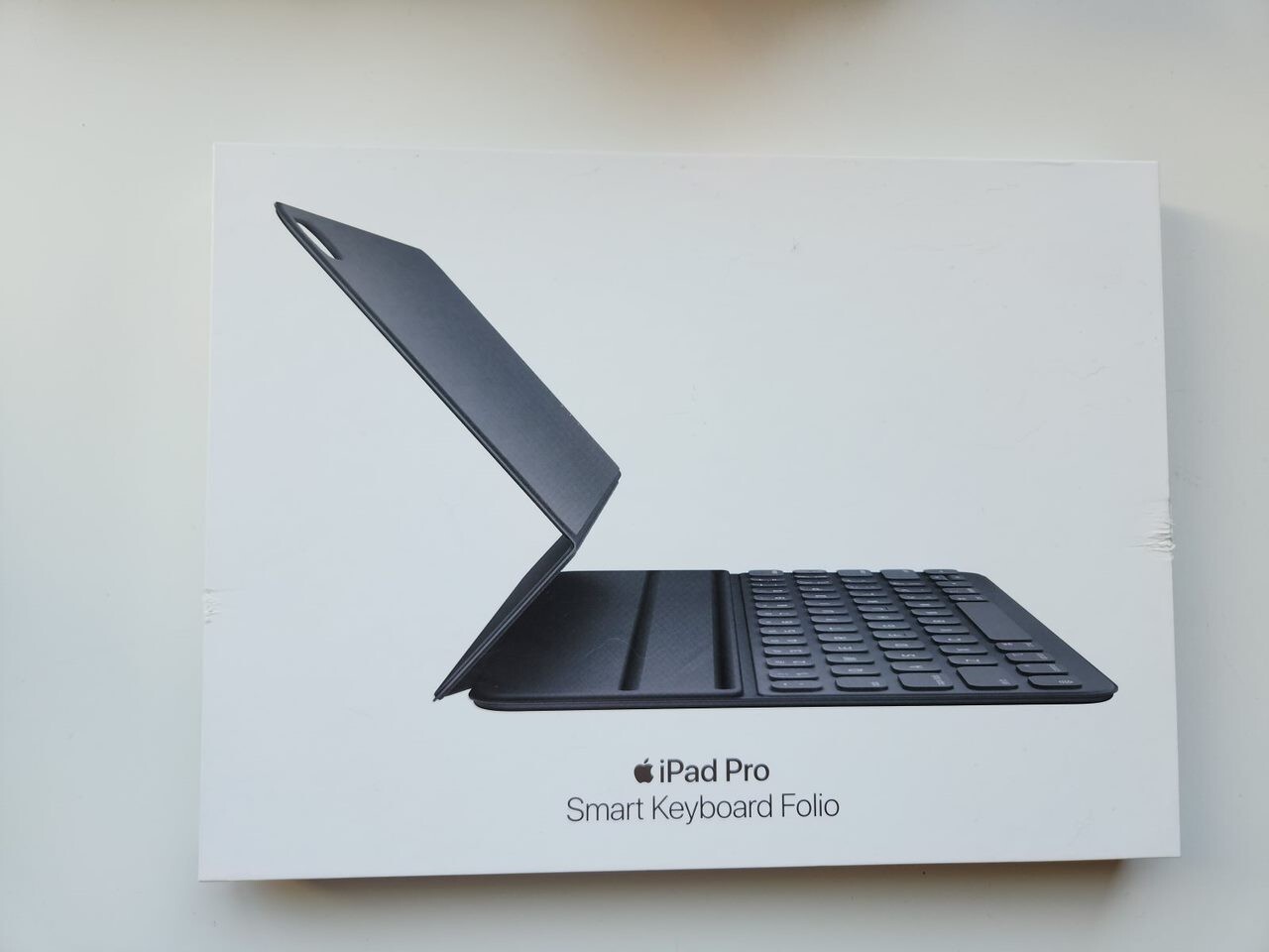 Apple Smart Keyboard Folio (for 11-inch iPad Pro  ) With Apple Pen