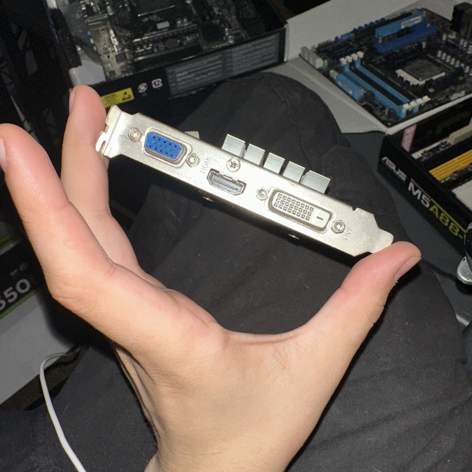 GeForce GT 630, 2GB GDDR5, PCI-E, DVI, HDMI, Asus 710-2-SL-BRK - WORKING