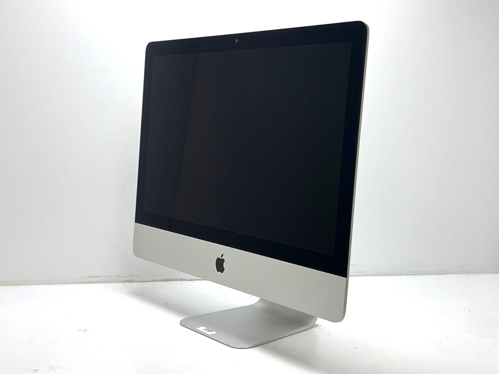 Apple iMac 21.5" Retina 4K 2017 | i5-7400 | 8GB RAM | 1TB HDD | READ