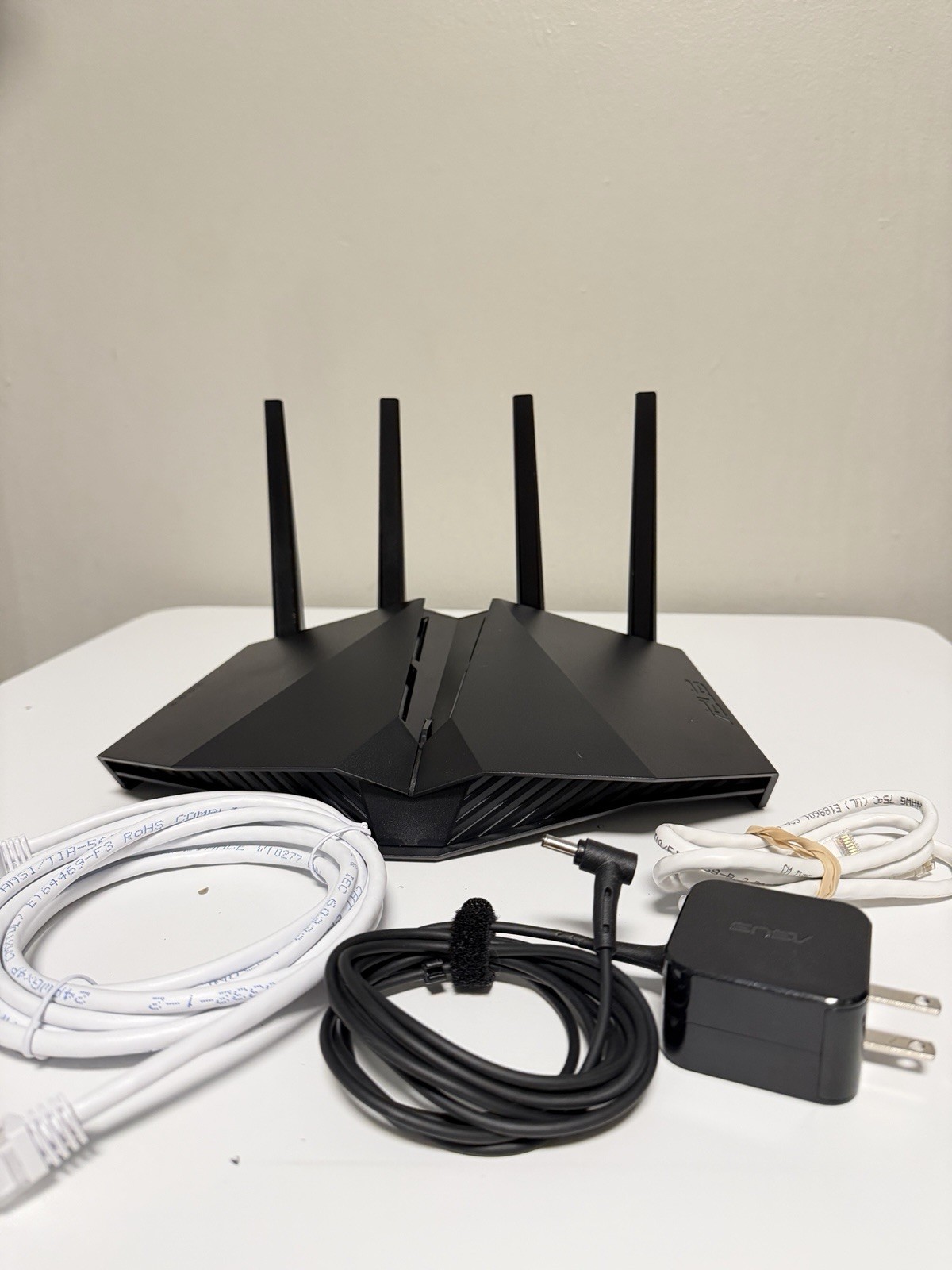  ASUS RT-AX82U AX5400 Dual-Band WiFi 6 Gaming Router