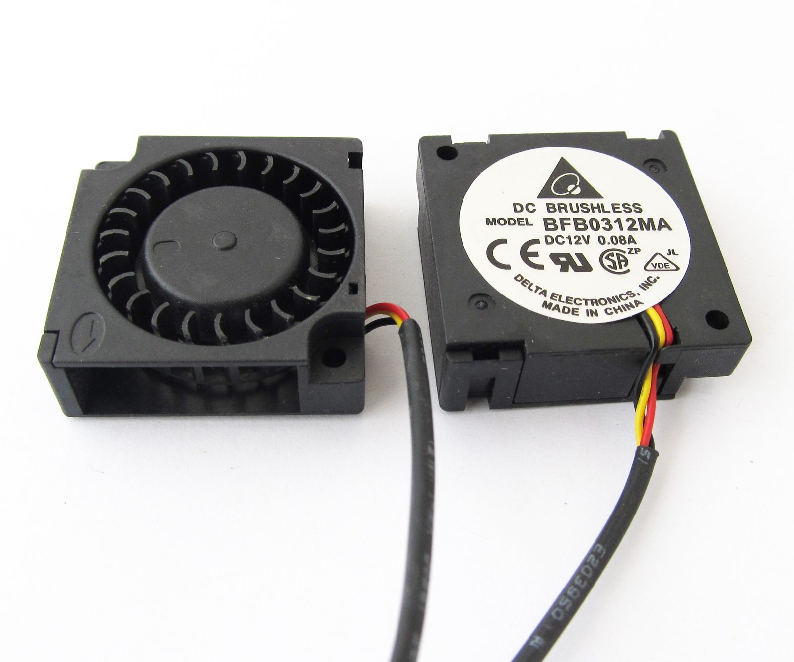 1pc Delta BFB0312MA 30x30x10mm 3010 12V 0.08A DC Brushless Blower Fan 3wire NEW