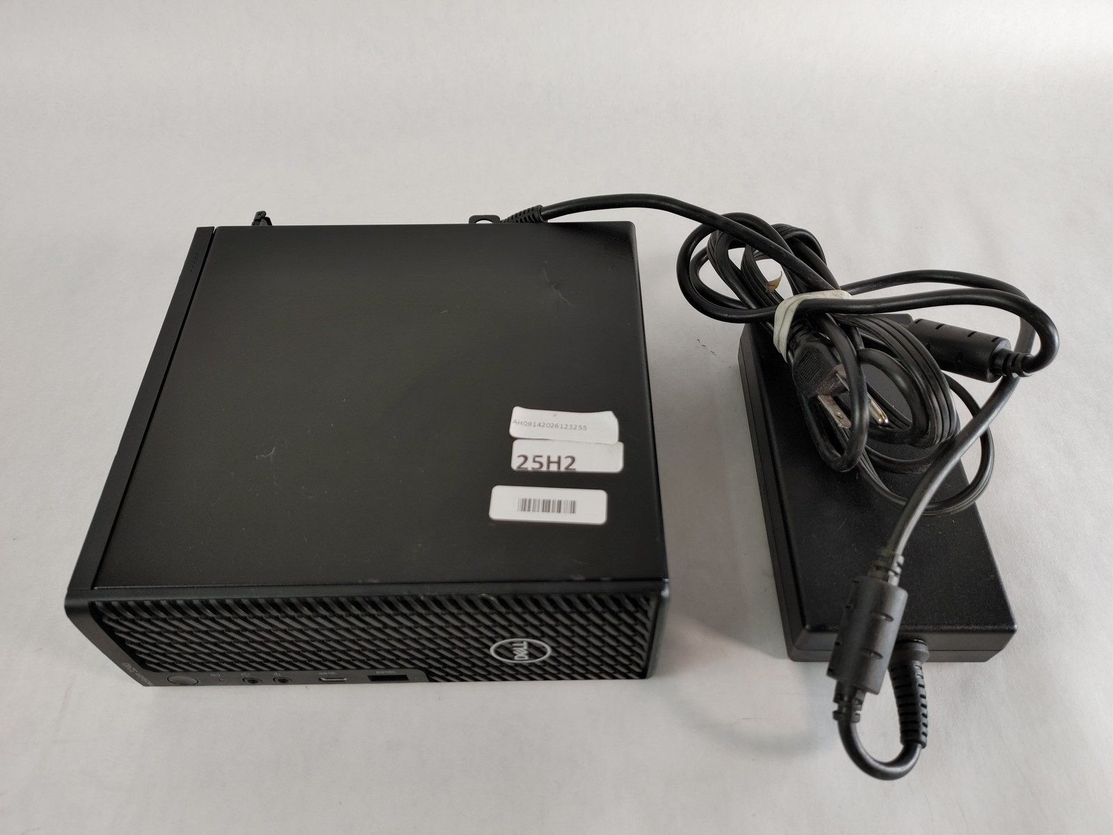 Dell Precision 3240 Core i5-10600 3.30 GHz 16 GB DDR4 256 GB NVMe Windows 11 Pro